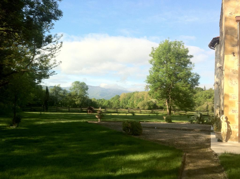 Domaine Du Val De Soux Acomodação com café da manhã Montgaillard-de-Salies Exterior foto